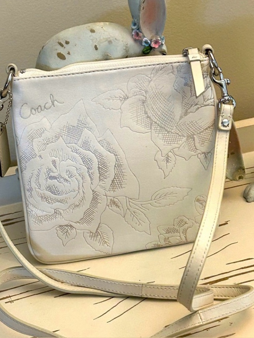 COACH JEWEL FLORAL ROSE CROSSBODY EUC